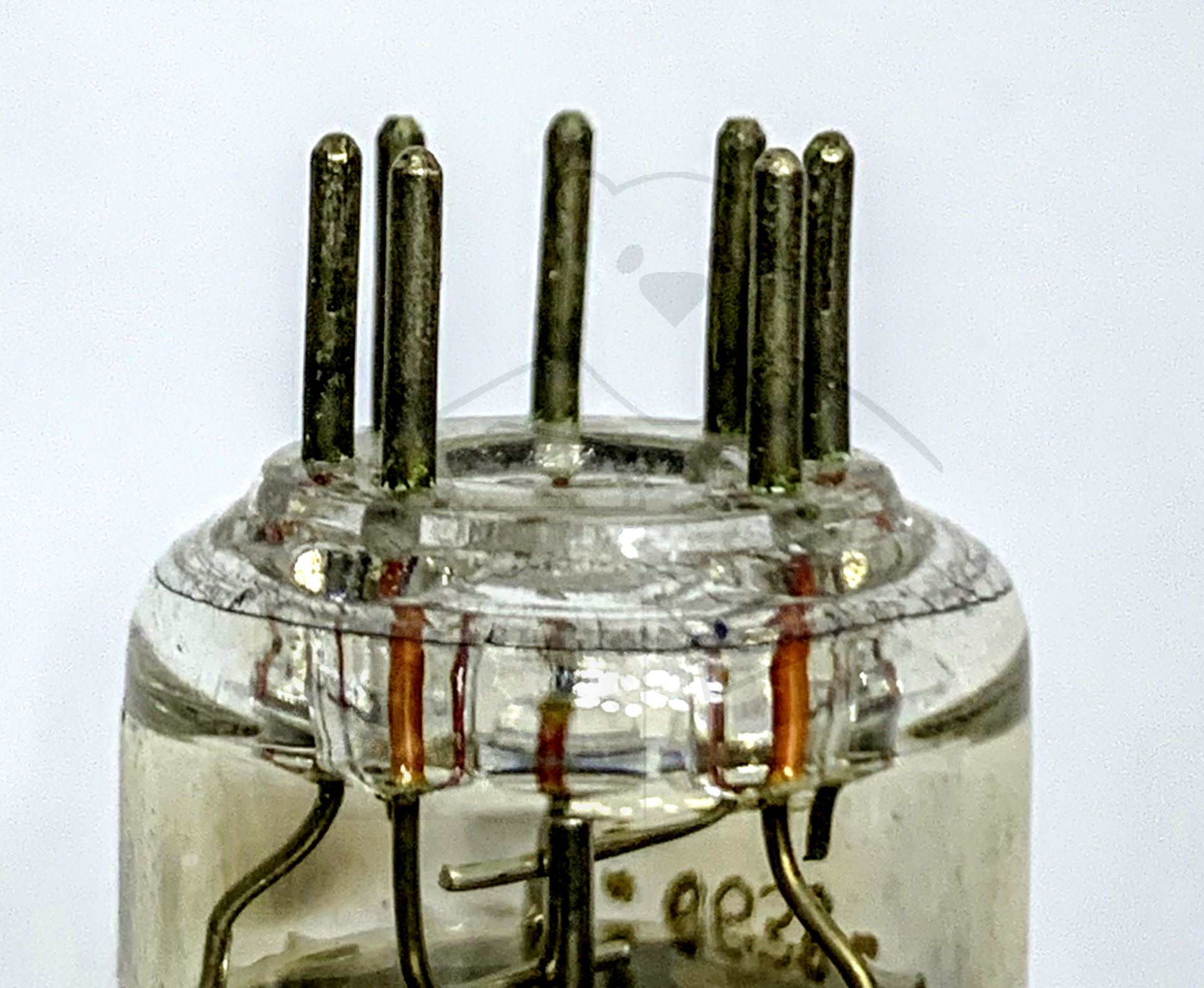 Röhren mit: Miniatur, 7pol.